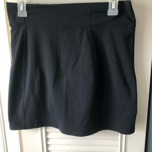 Athleta women black tennis skirt / skort size M